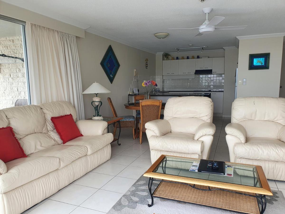 Pacific Surf Absolute Beachfront Apartments Gold Coast Exterior photo