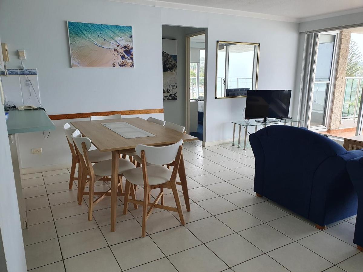 Pacific Surf Absolute Beachfront Apartments Gold Coast Exterior photo