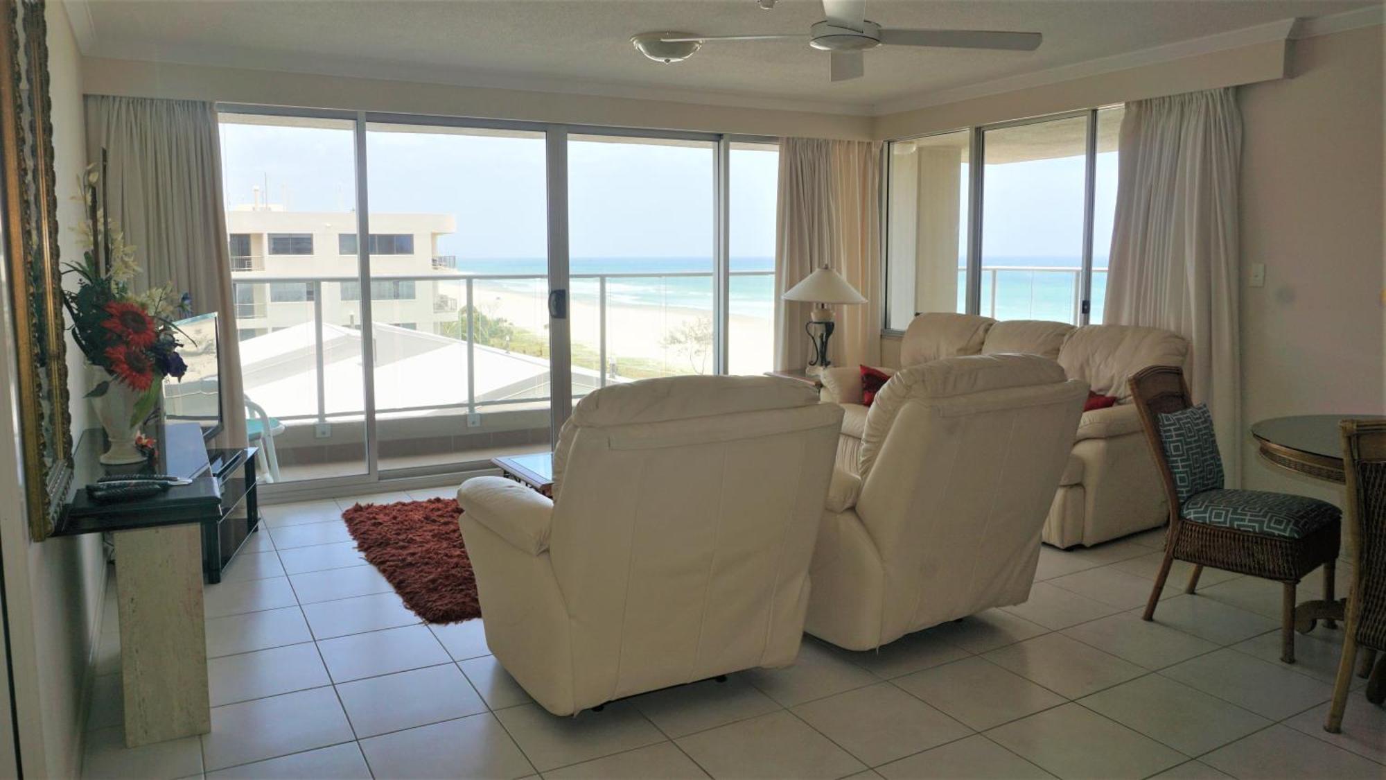 Pacific Surf Absolute Beachfront Apartments Gold Coast Exterior photo