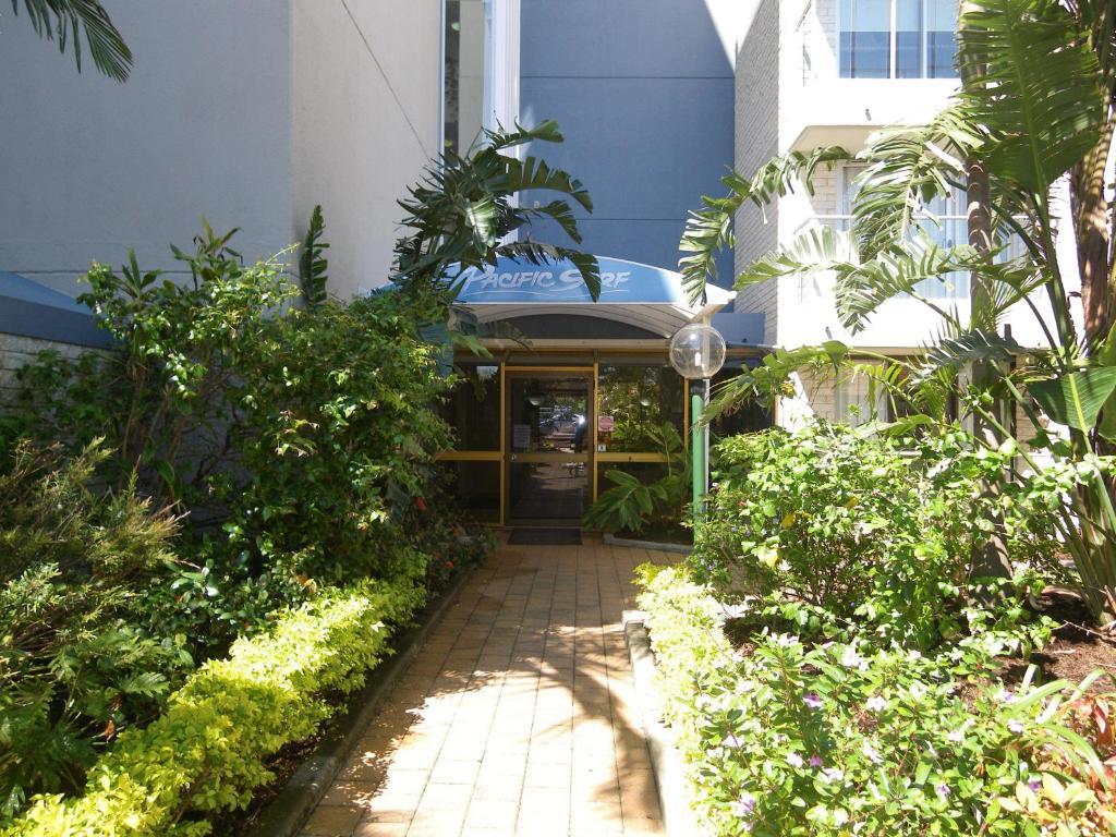 Pacific Surf Absolute Beachfront Apartments Gold Coast Exterior photo