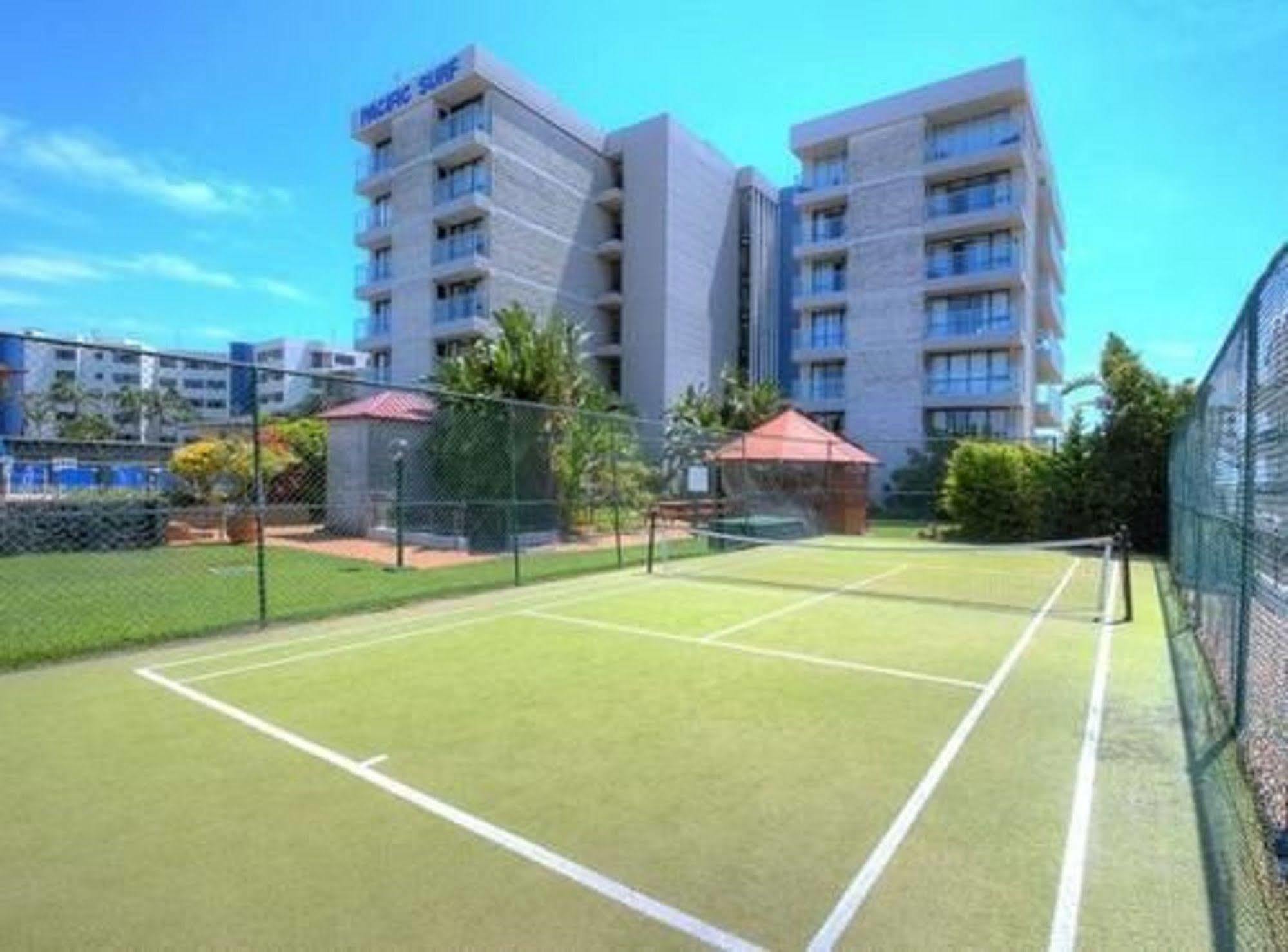 Pacific Surf Absolute Beachfront Apartments Gold Coast Exterior photo